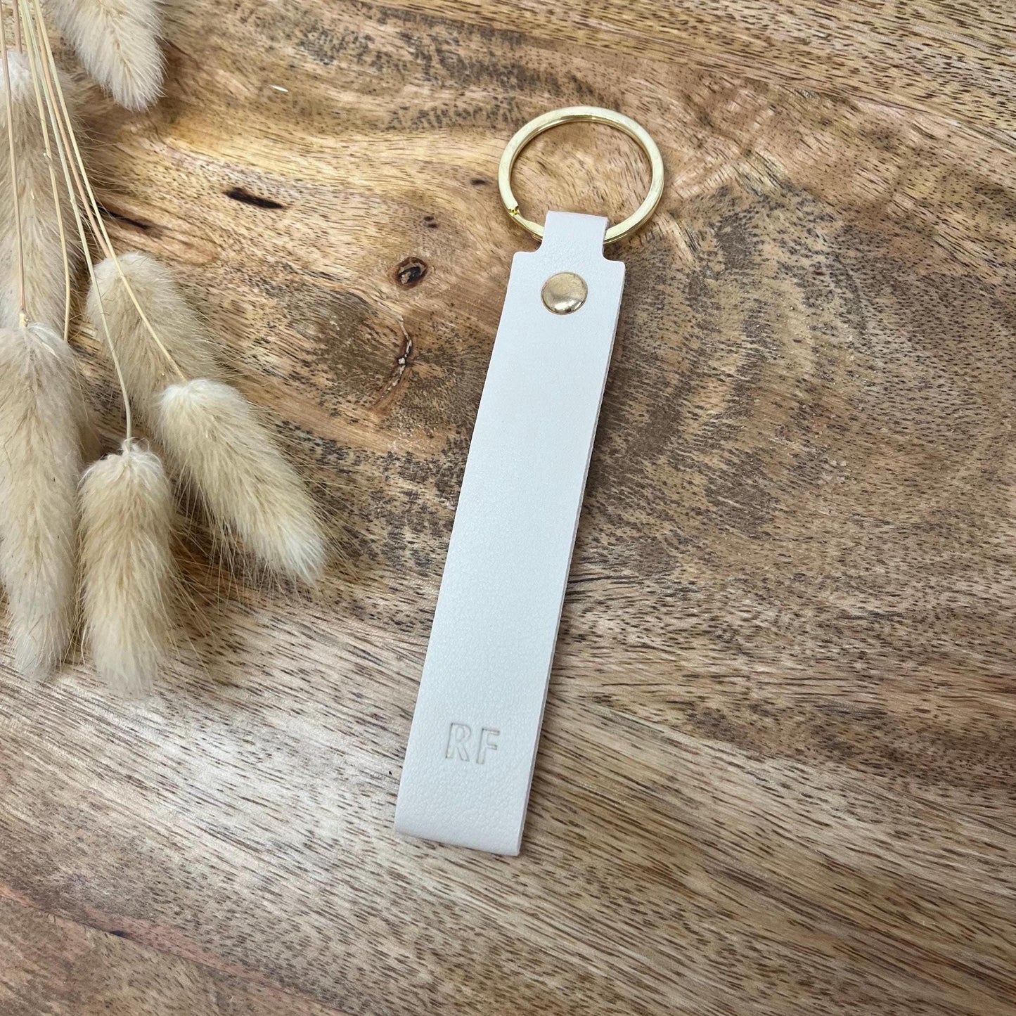Schlüsselanhänger mit Initialen personalisiert Mitbringsel Hochzeit Geburtstag Muttertag Vatertag Valentinstag Geschenk Taschenanhänger