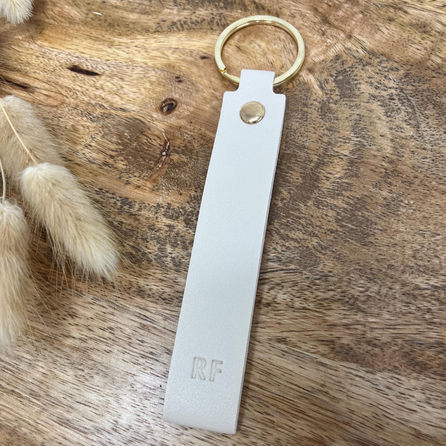 Schlüsselanhänger mit Initialen personalisiert Mitbringsel Hochzeit Geburtstag Muttertag Vatertag Valentinstag Geschenk Taschenanhänger