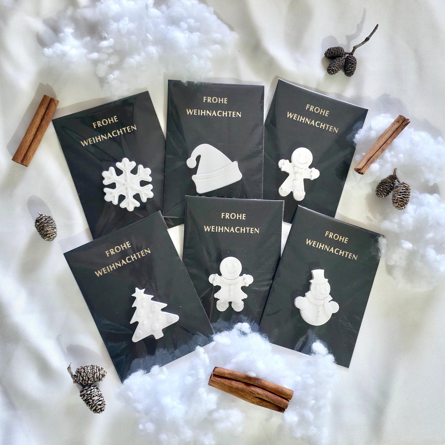 Weihnachtskarte A6 schwarz gold Frohe Weihnachten mit Figur (Schneemann, Baum, Lebkuchen) | Handmade Geschenk & Wichtelgeschenk