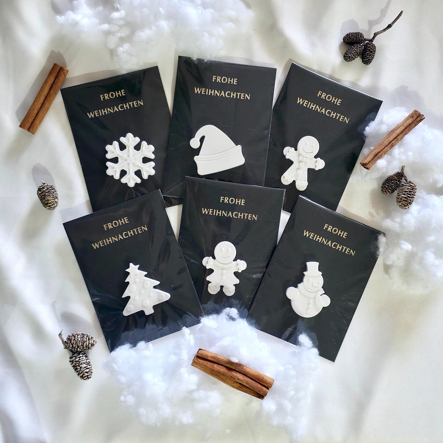 Weihnachtskarte A6 schwarz gold Frohe Weihnachten mit Figur (Schneemann, Baum, Lebkuchen) | Handmade Geschenk & Wichtelgeschenk