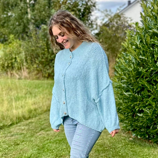 Hellblauer Oversized Cardigan Damen – Elegante Strickjacke