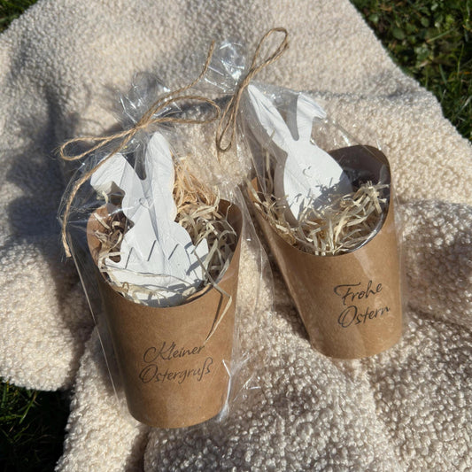 osterueberraschung-geschenk-set-becher-mit-osterhase-handgemacht