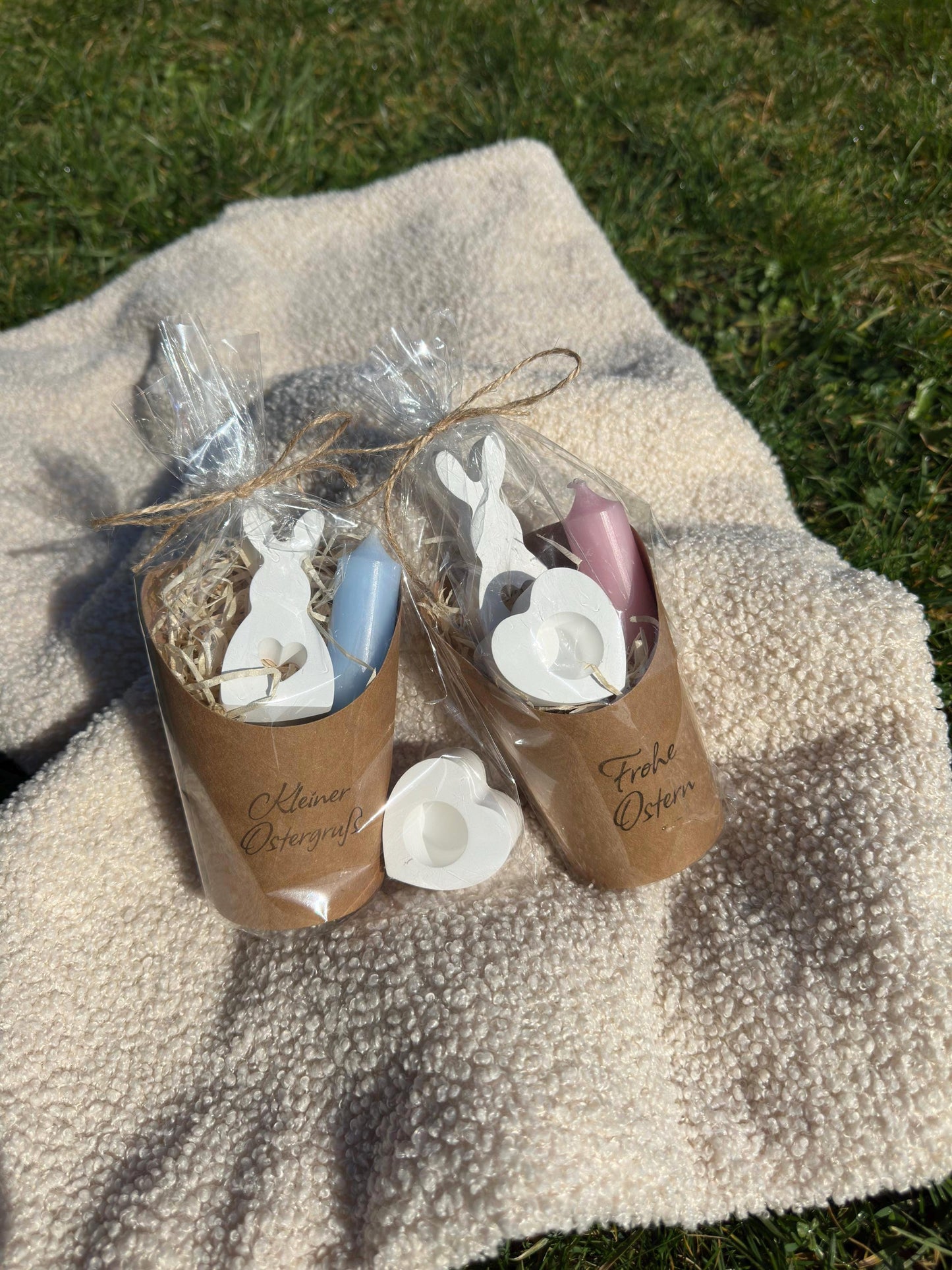 handgegossener-osterhase-und-herz-kerzenhalter-weiss