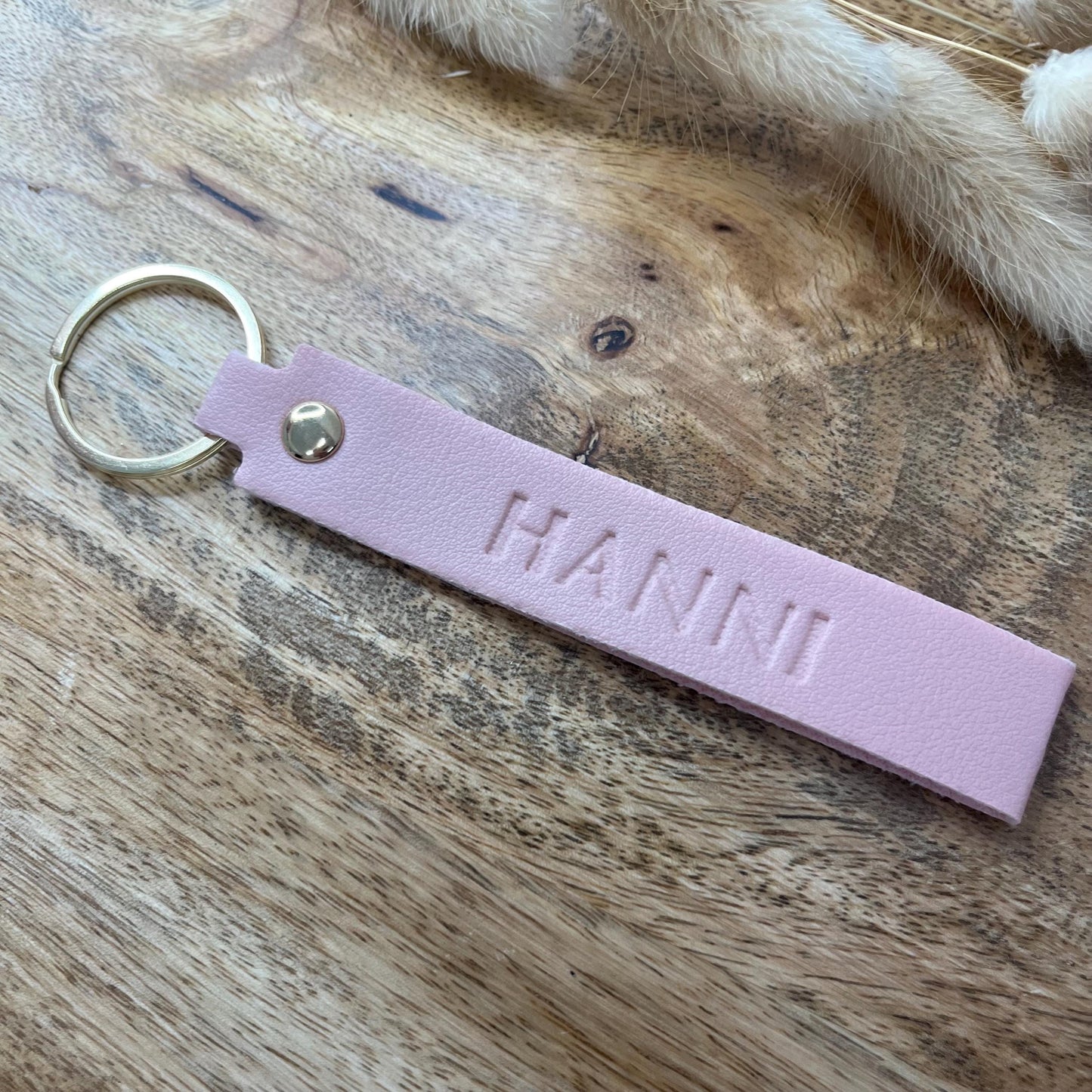 Schlüsselanhänger mit Name Datum personalisiert Mitbringsel Hochzeit Geburtstag Muttertag Vatertag Valentinstag Geschenk Taschenanhänger