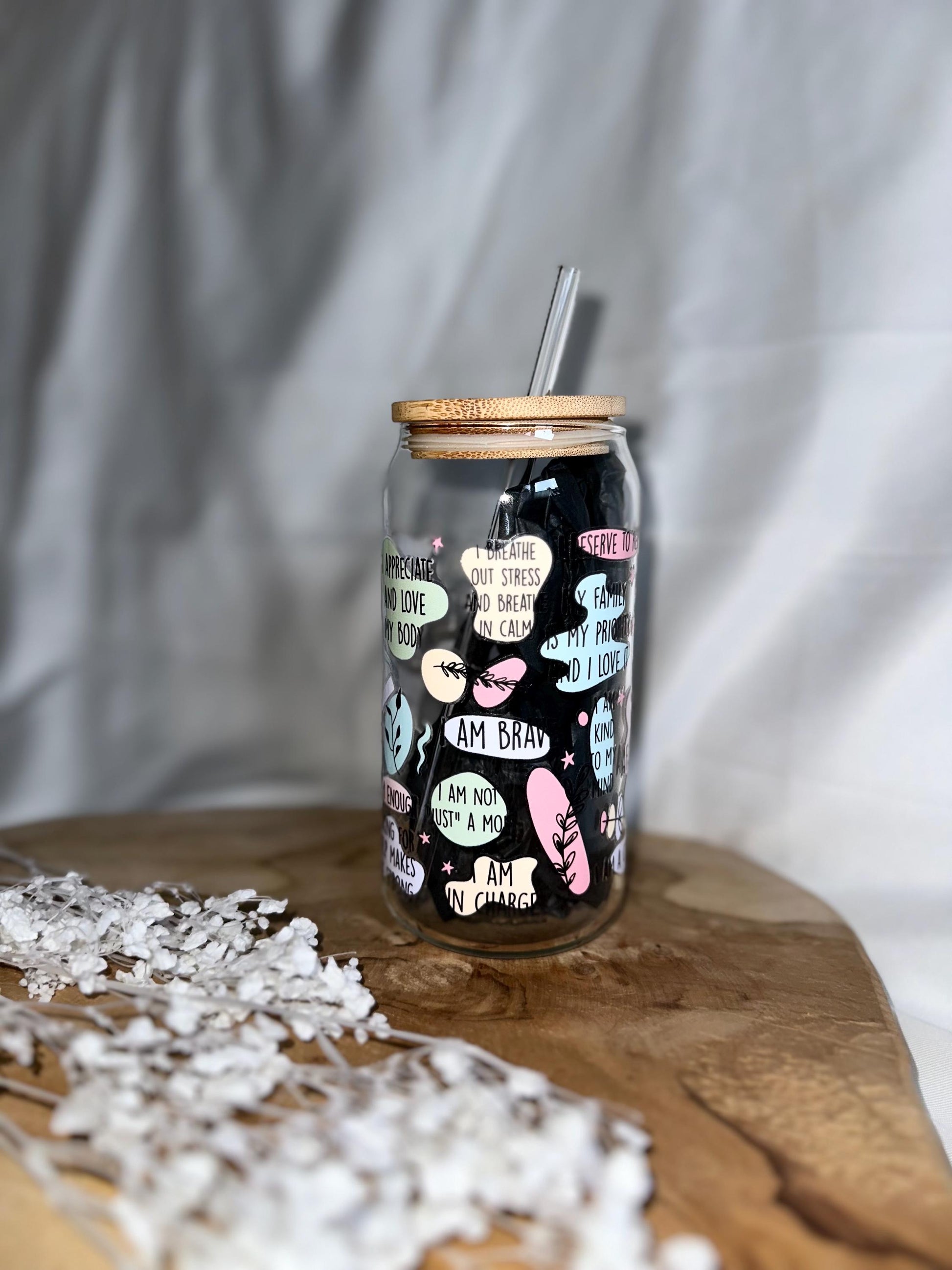 Mental Health Cup Tumbler Mom Affirmationen Trinkglas mit Bambusdeckel für Mamas Tumbler Mama Glas Geschenk 20oz Trinkglas mit Strohhalm