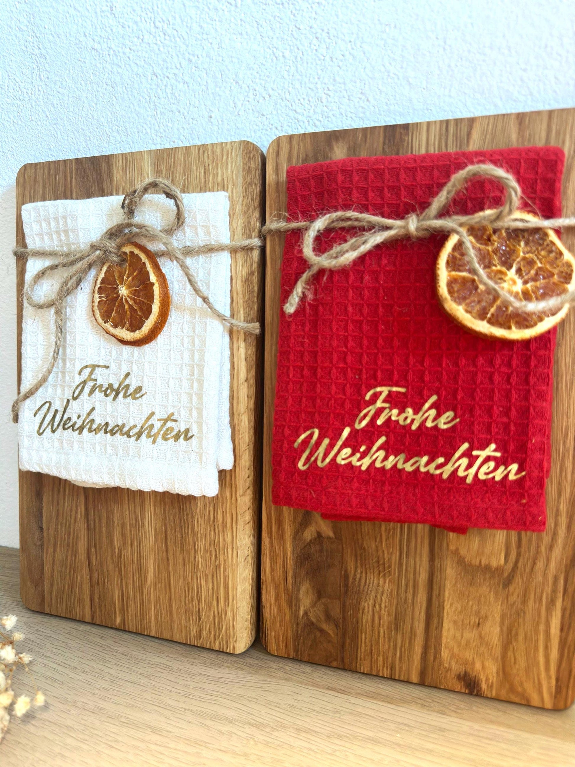 Personalisiertes Frühstücksbrettchen aus Eiche | Weihnachtsgeschenk Lehrer, Freunde, Familie | Mit Gravur & Geschenkverpackung