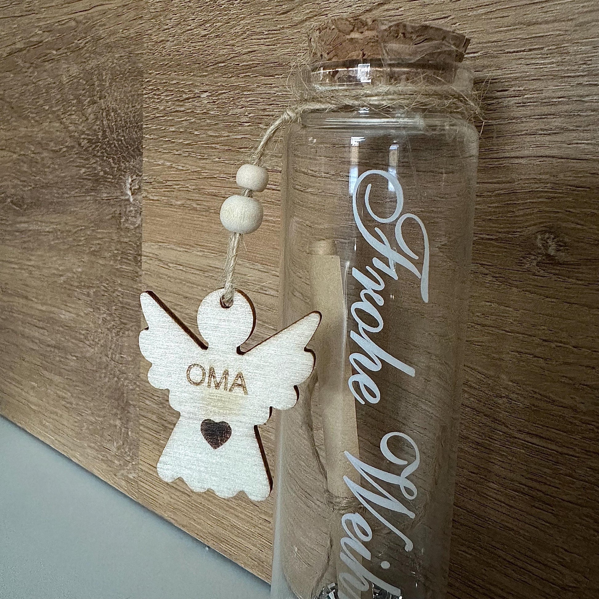 Personalisiertes Weihnachtsglas mit Engelanhänger – Frohe Weihnachten | Geldgeschenk | Wichtelgeschenk | Weihnachtskarte mal anders