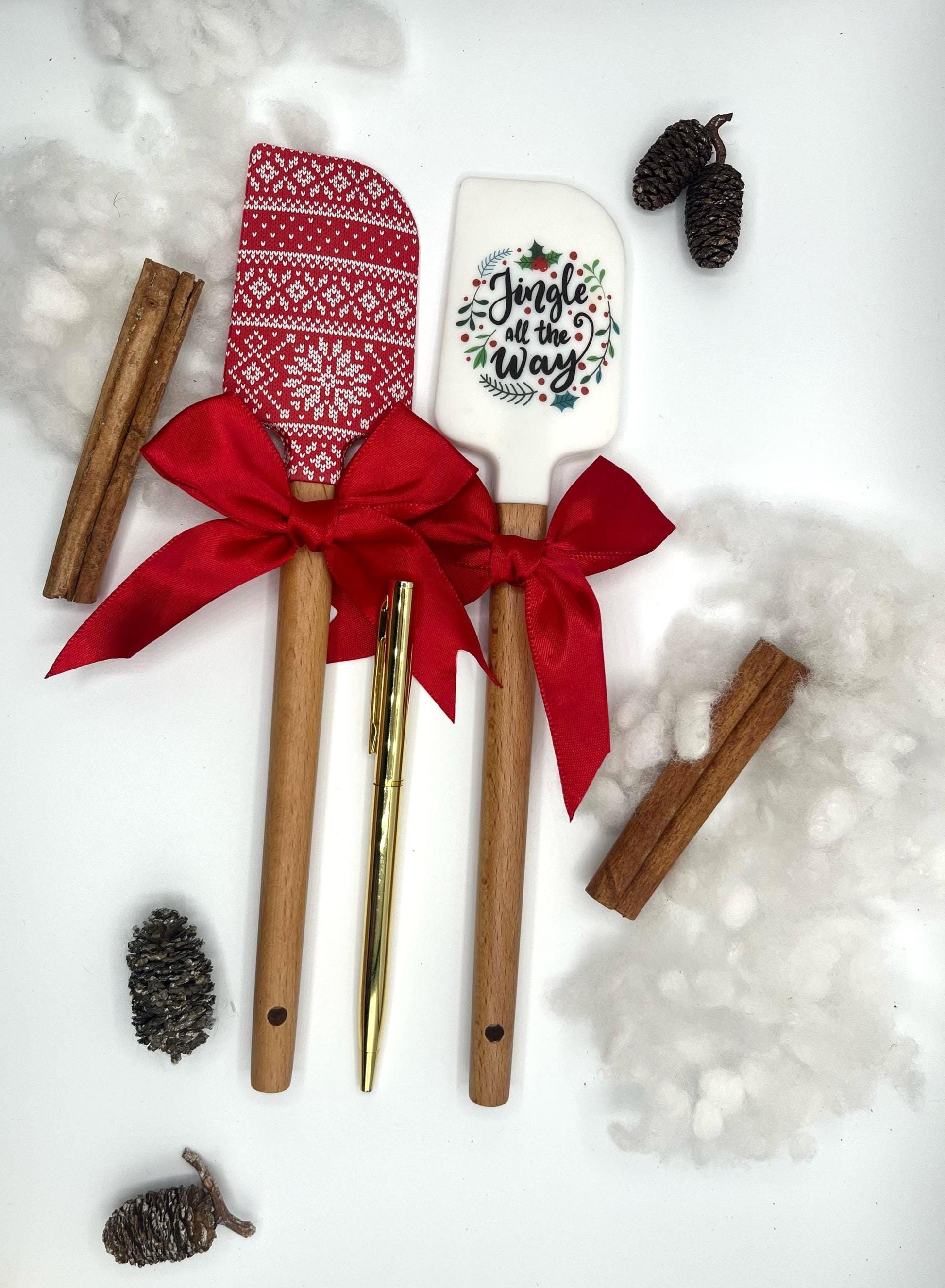 Wichtelgeschenk Weihnachtsbäckerei Personalisierter Teigschaber Weihnachten – kleines Backutensil mit Name, Geschenk für Bäckerin