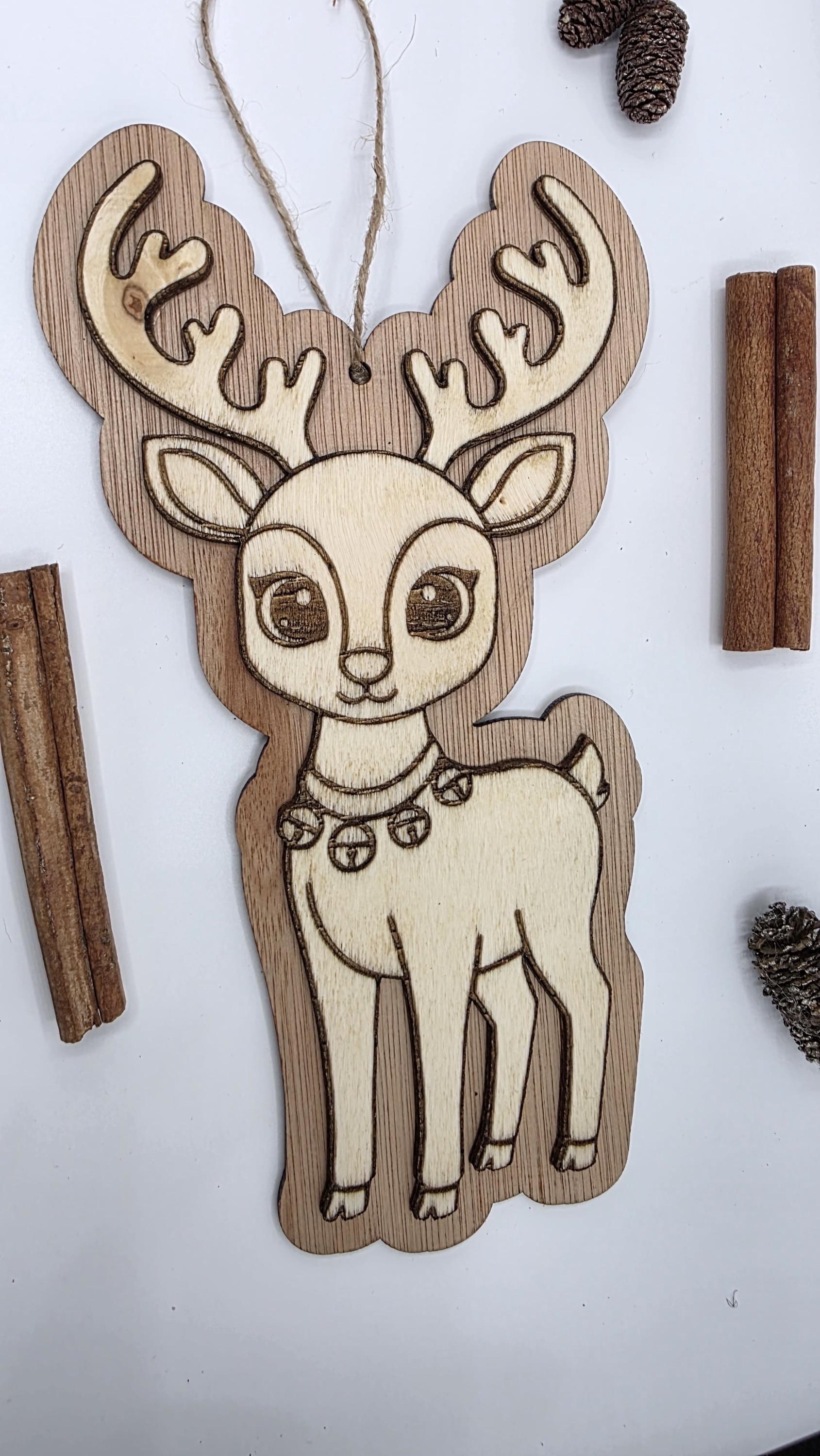 Holz Rentier Weihnachtsanhänger – natürliche & rustikale Weihnachtsdeko Holz | Skandi Weihnachten | Rentier Deko | Holzanhänger Weihnachten