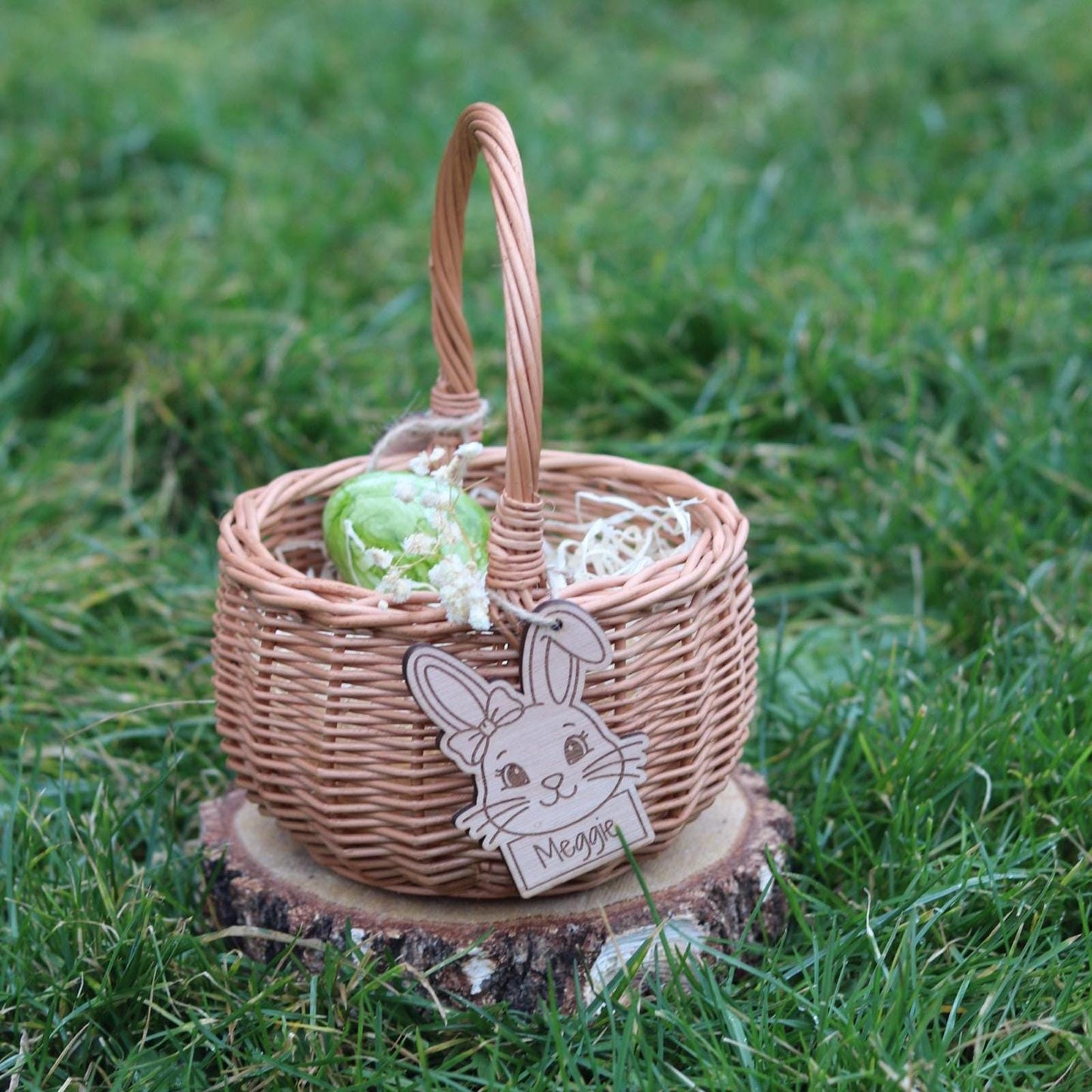 Personalisiertes Osterkörbchen aus Weide | Osterkorb Kind | Hasen Anhänger aus Holz | Ostergeschenk | Osterdeko natur