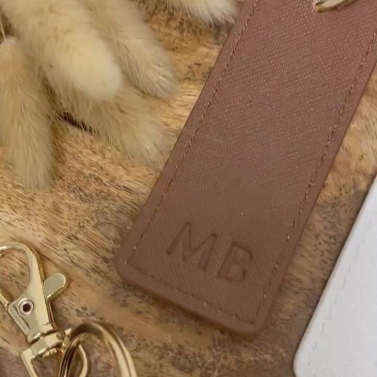 Schlüsselanhänger mit Blindprägung - Initialen personalisiert - Mitbringsel - Hochzeit Geburtstag Muttertag Vatertag Valentinstag Geschenk